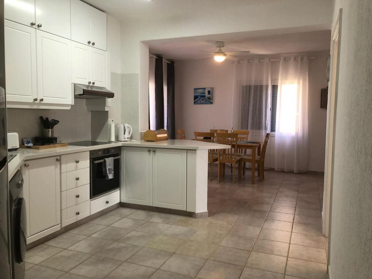 Kings Palace - Stylish, Modern 2 Bed With Sea Views Pafos Exterior foto